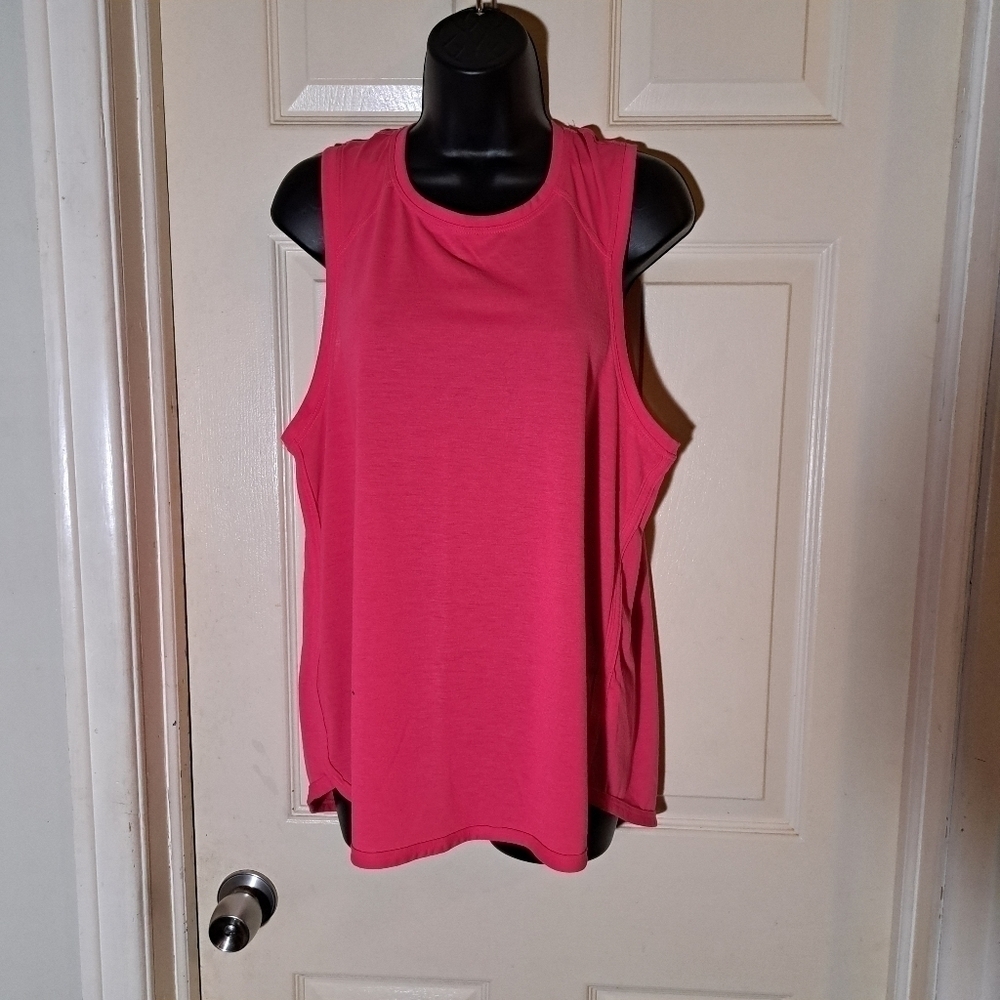 Athletic tank top size large